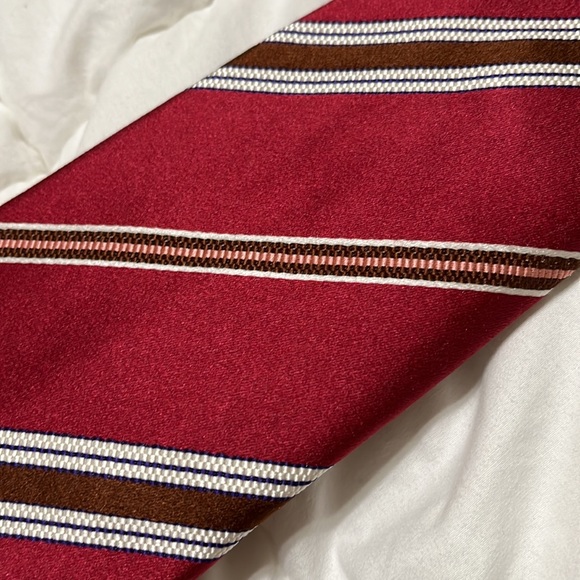 EUC. Isaia tie. Made in Italy. - Picture 4 of 4